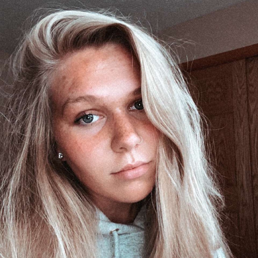 Meet your Posher, Molly